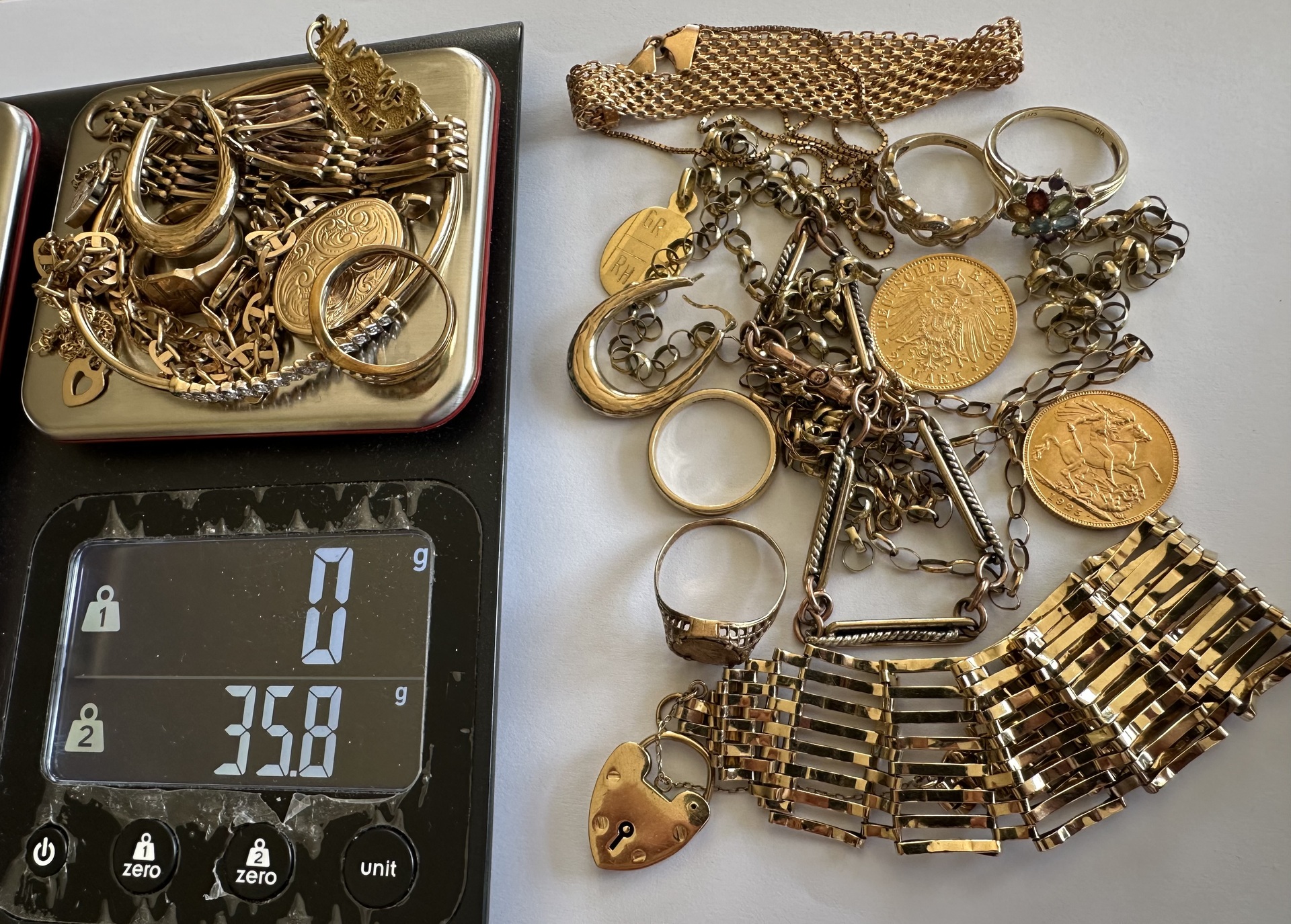 weighing-your-gold