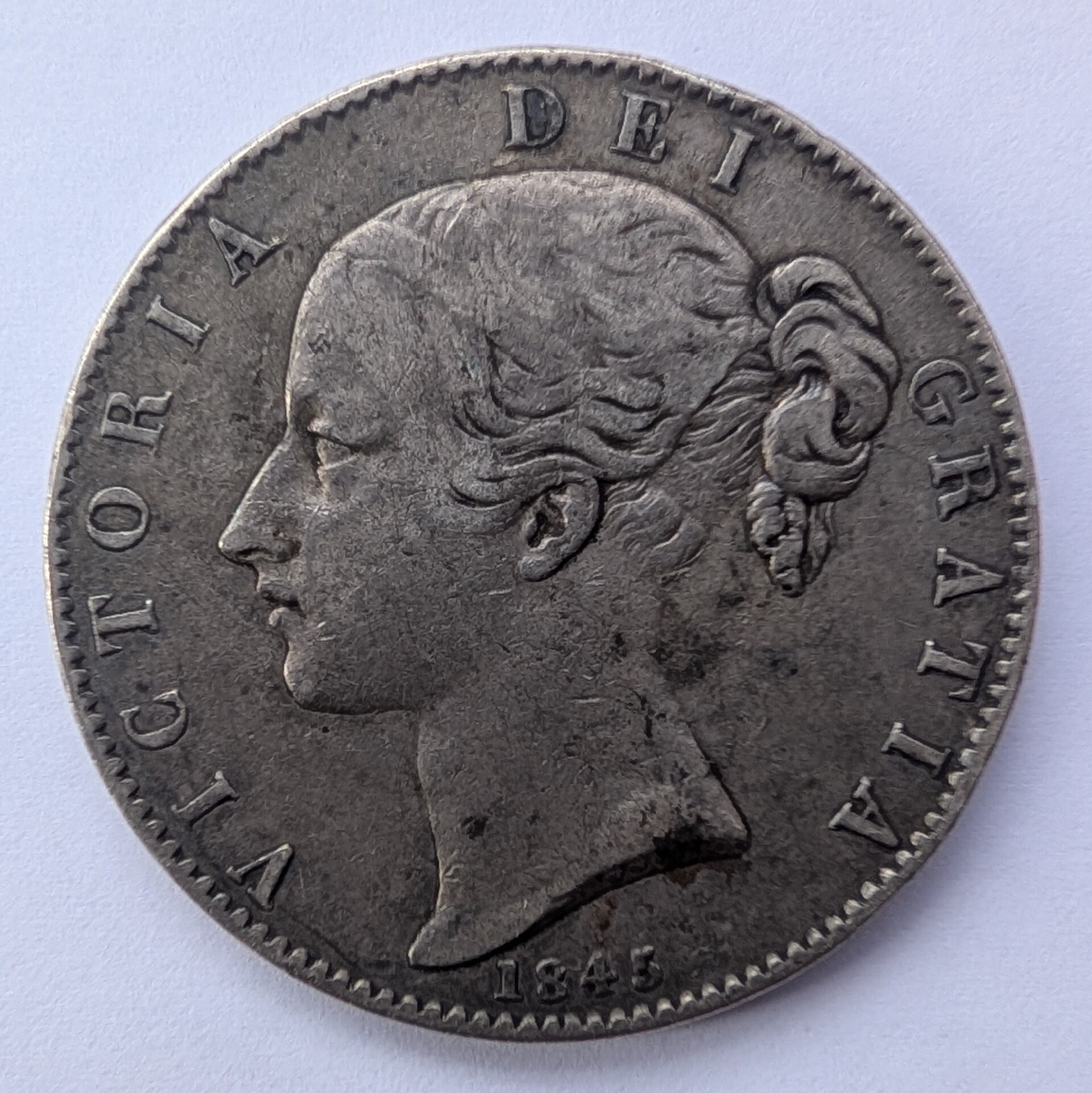 1845-crown-obv