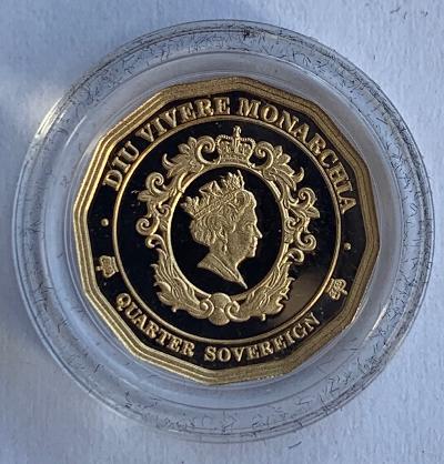 2017 12 sided gold proof quarter sovereign 1.jpg